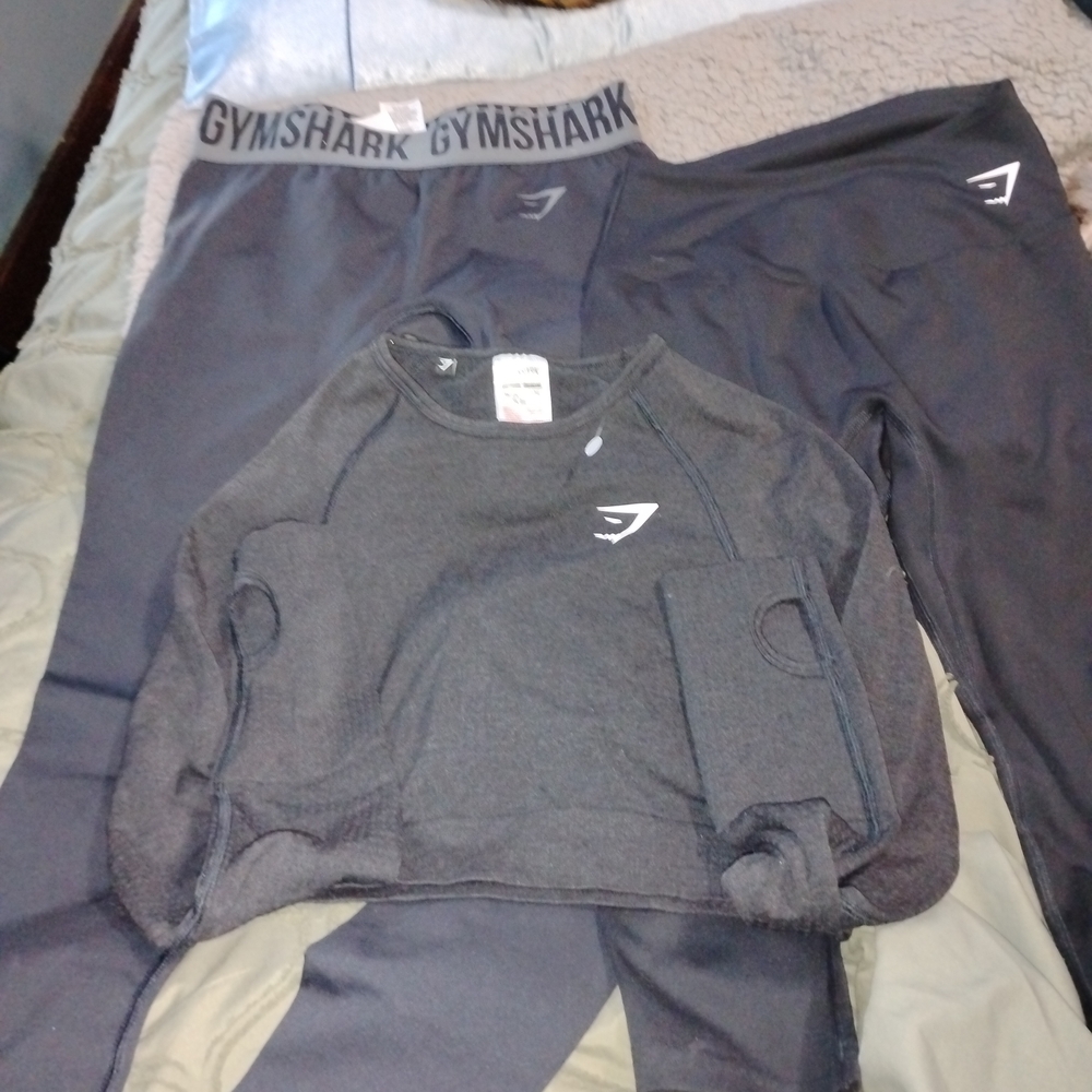 Gymshark Charcoal Workout Ensemble